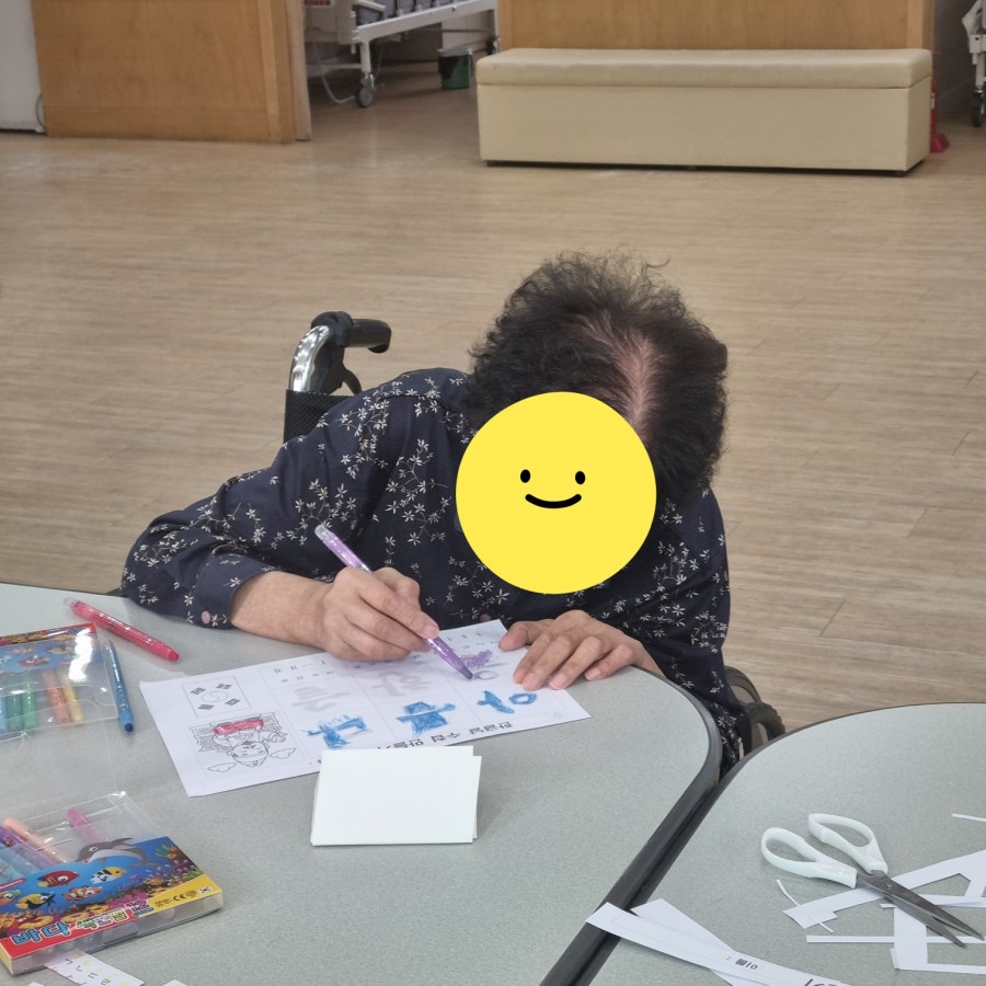 53fd9c9626302a927d6557564e0dab84_1759394255_2715.jpg